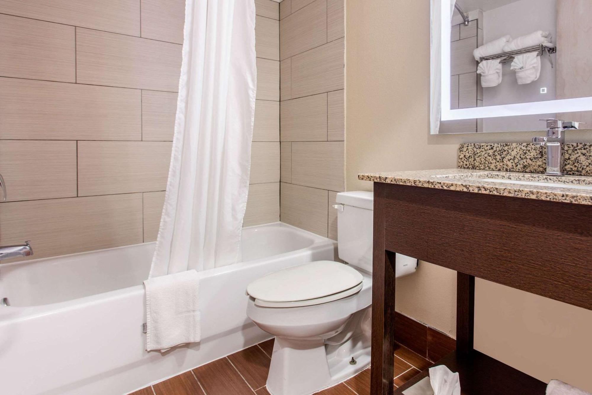 Quality Inn & Suites Myrtle Beach Near Outlets Socastee Екстериор снимка